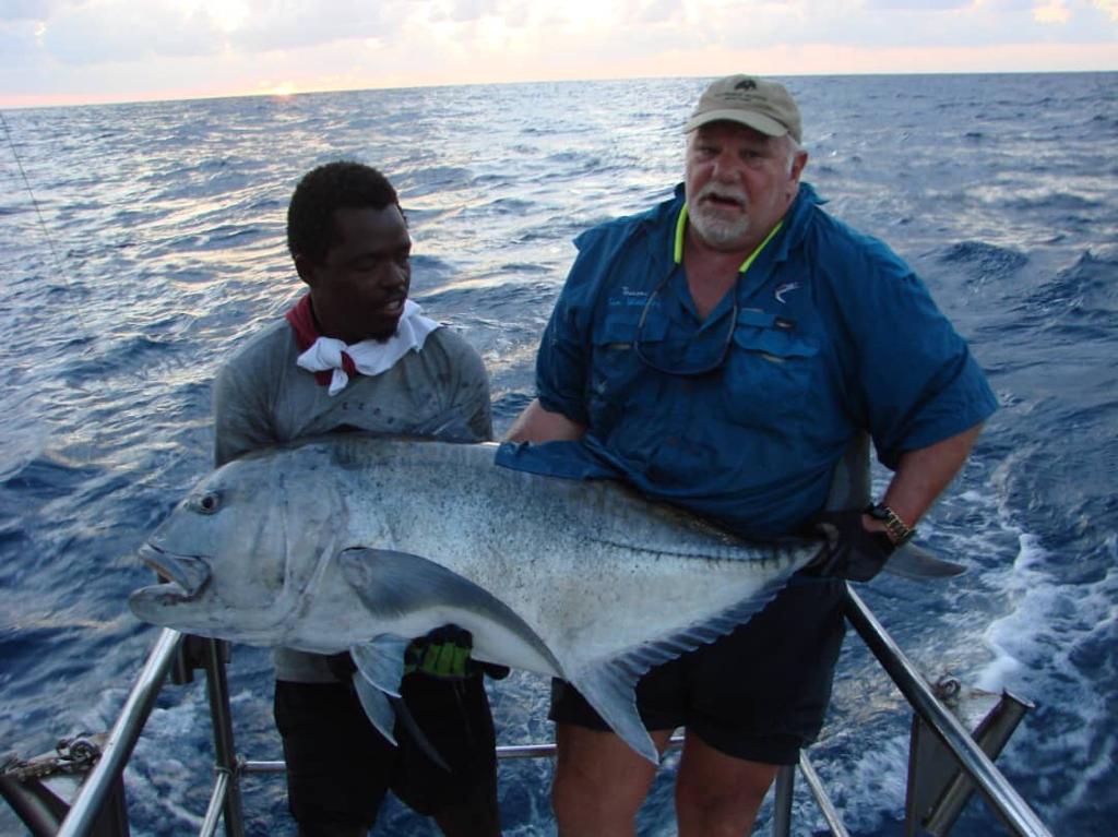 Fishing in Primeiras Banks and Lazarus Banks
